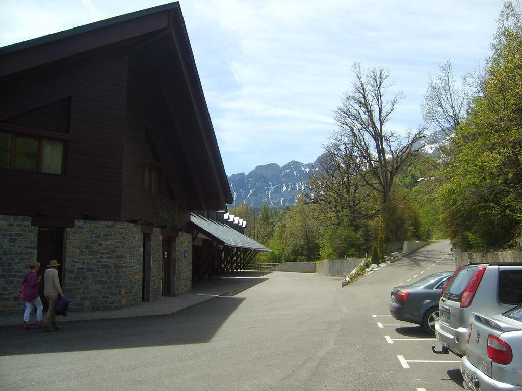 Aparthotel Bubal El Pueyo de Jaca Exterior foto